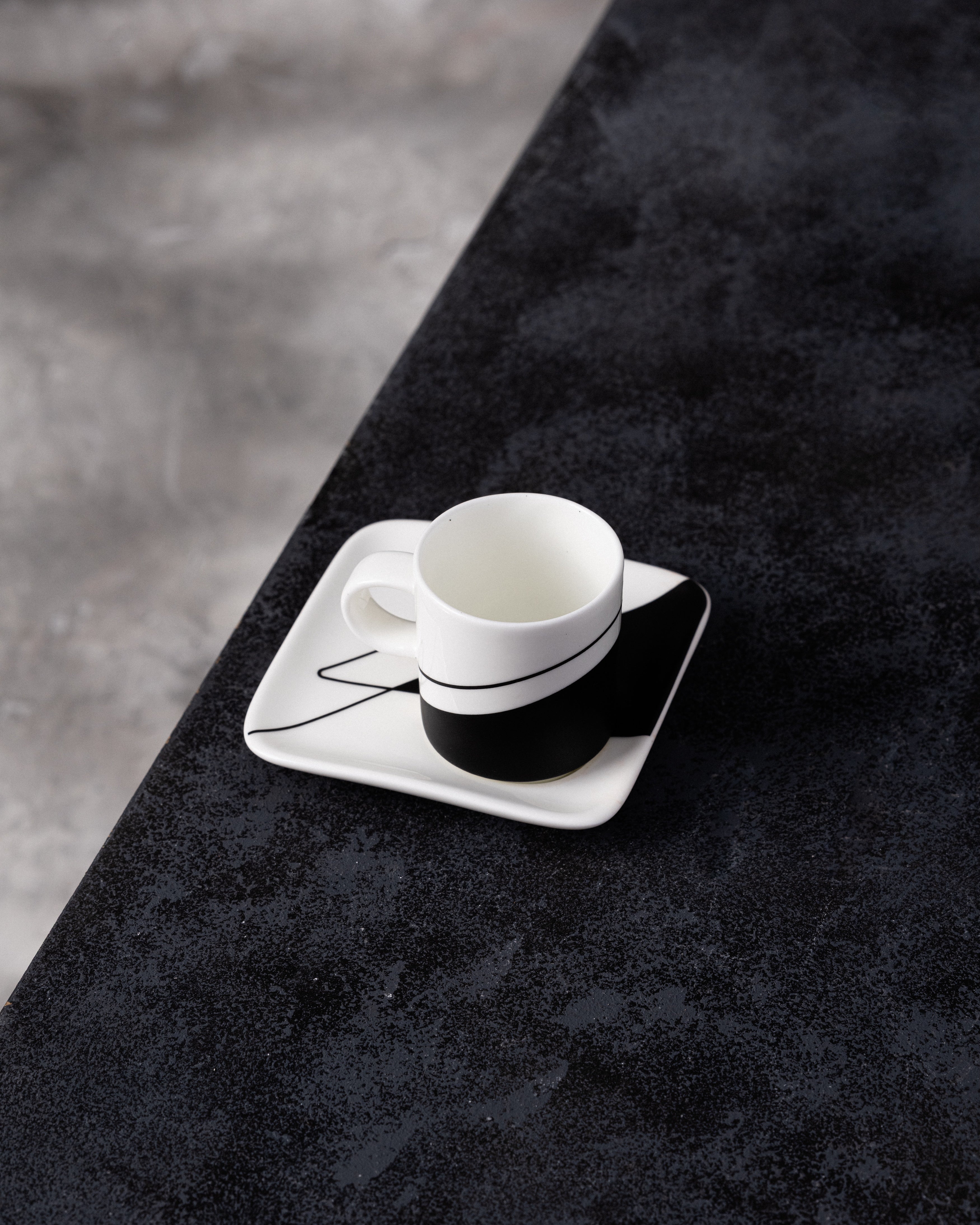 Black and White Espresso Cup and Saucer - Fine Bone China | Duali