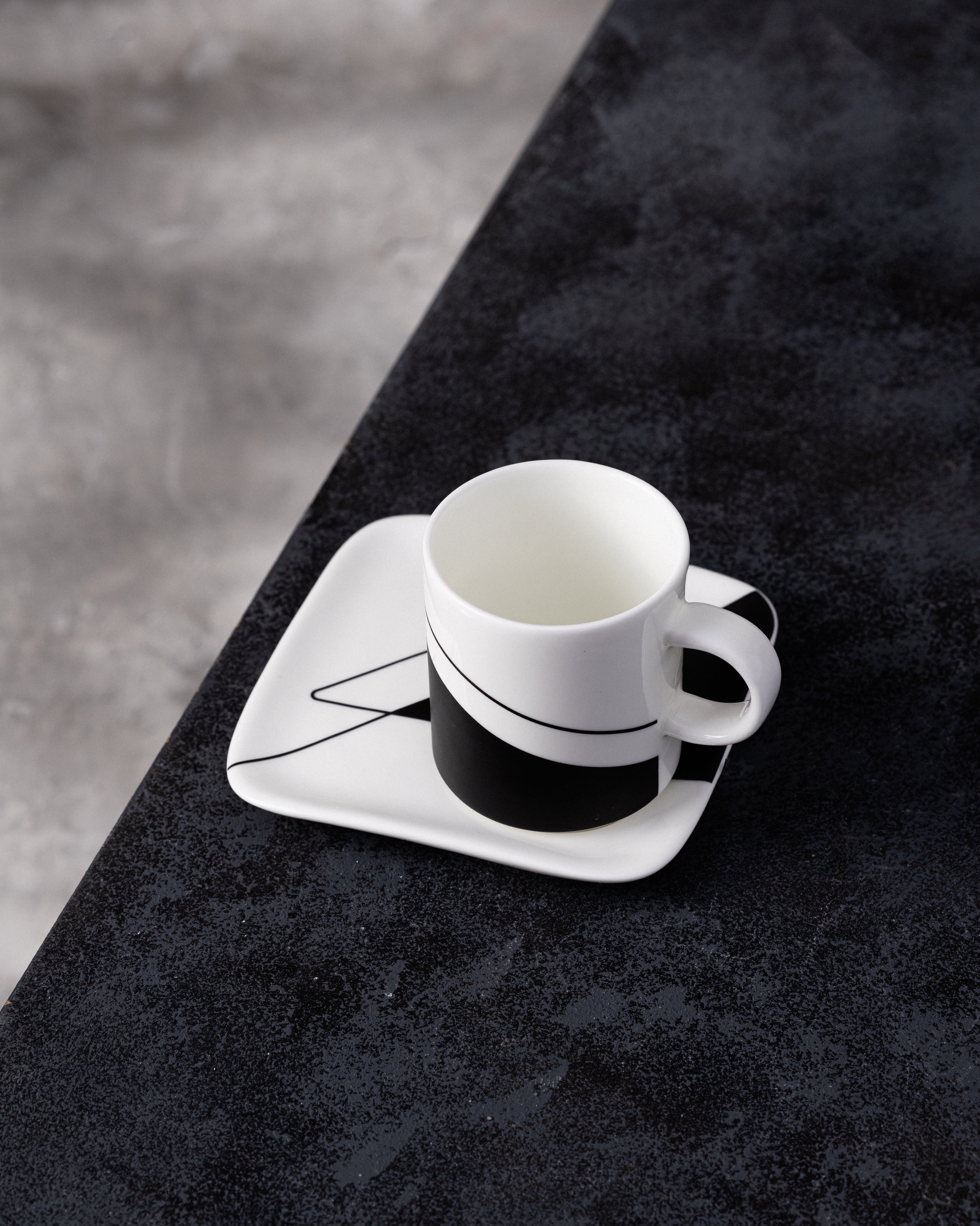 Black and White Tea Cup & Saucer (Set of 4) | Fine Bone China