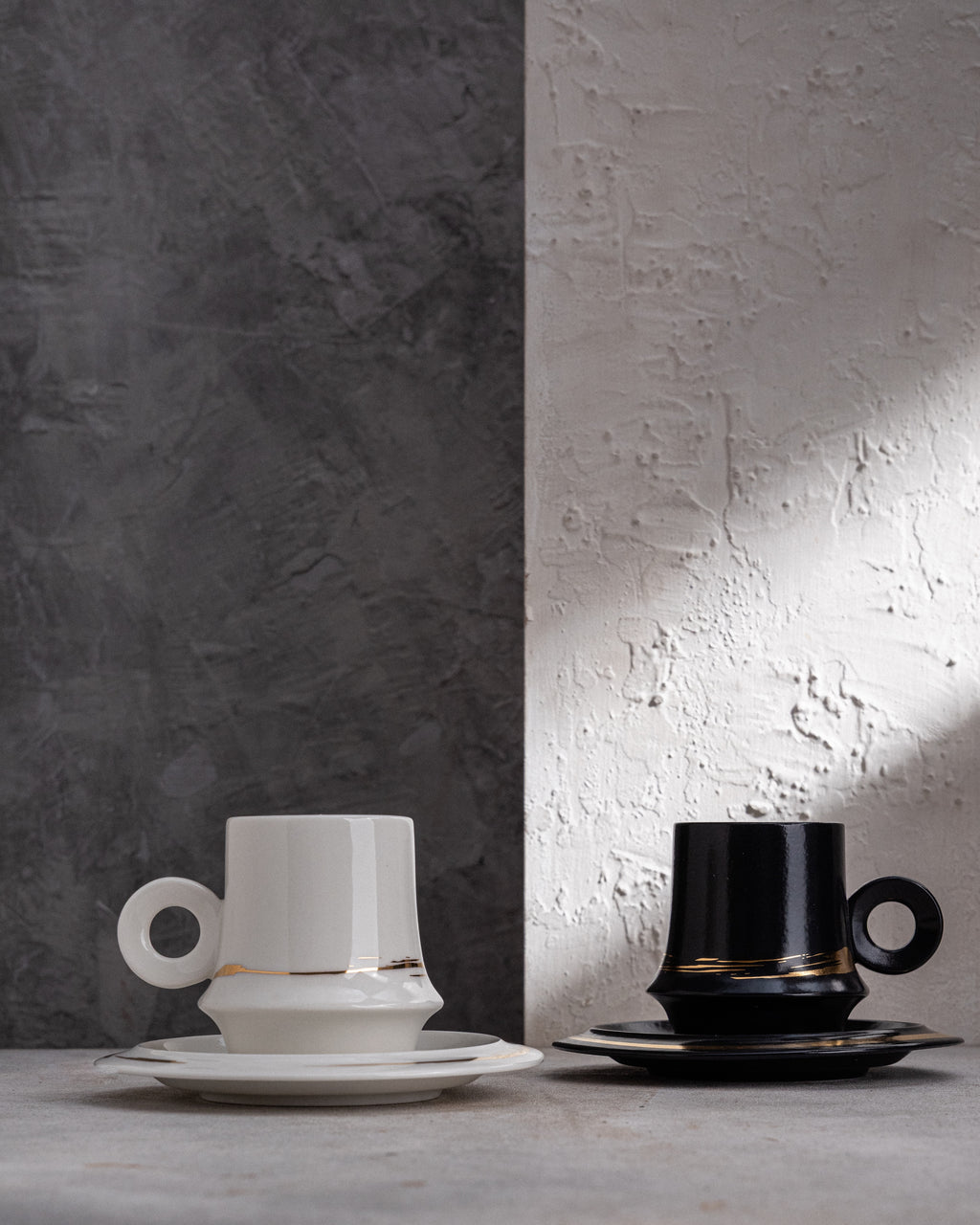 #color_black #color_white